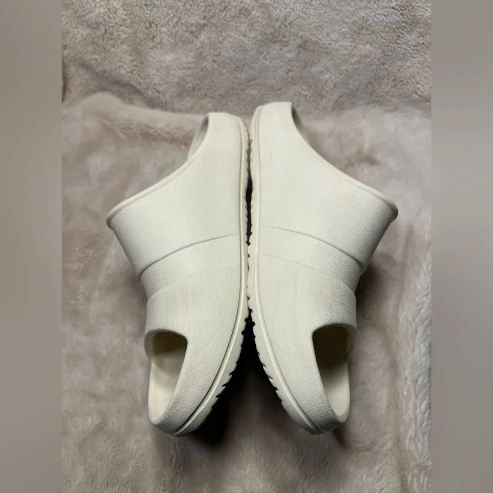 Sperry Women's Size 9 Water Shoes Original Float Boat Slip-On Shoes